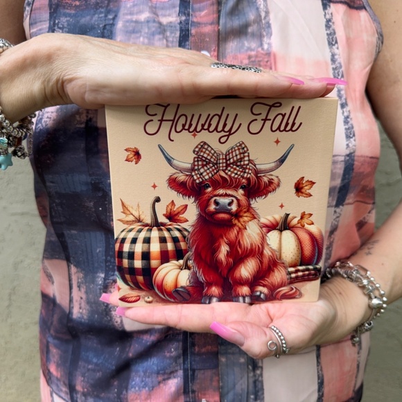 Charming Highland Cow 'Howdy Fall' Home or Office Decor for Autumn - Picture 7 of 13